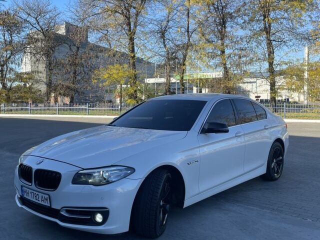 БМВ 5 Серия 2013 в Одессе на Automoto.ua Белый БМВ 5 Серия, объемом двигателя 2 л и пробегом 229 тыс. км за 16400 $, фото 2 на Automoto.ua