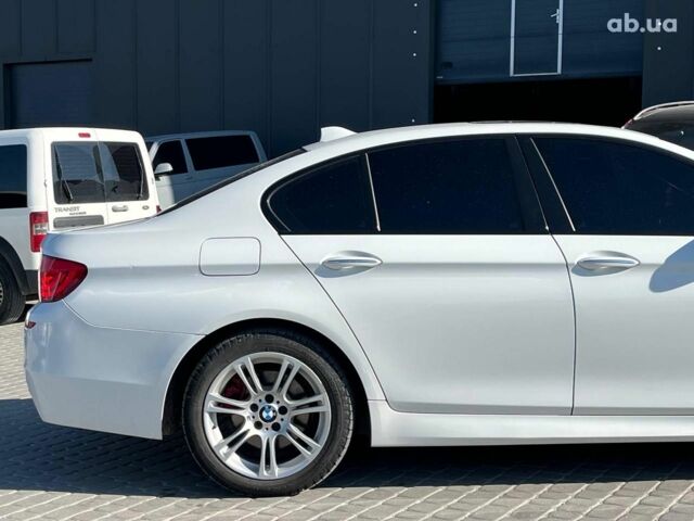 Білий БМВ 5 Серія, об'ємом двигуна 2 л та пробігом 215 тис. км за 12990 $, фото 42 на Automoto.ua