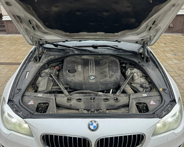 Белый БМВ 5 Серия, объемом двигателя 2 л и пробегом 241 тыс. км за 19000 $, фото 8 на Automoto.ua