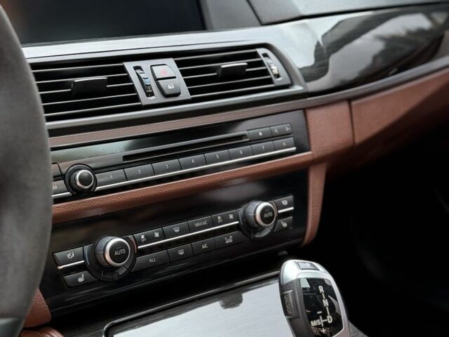 Білий БМВ 5 Серія, об'ємом двигуна 2 л та пробігом 240 тис. км за 13900 $, фото 19 на Automoto.ua