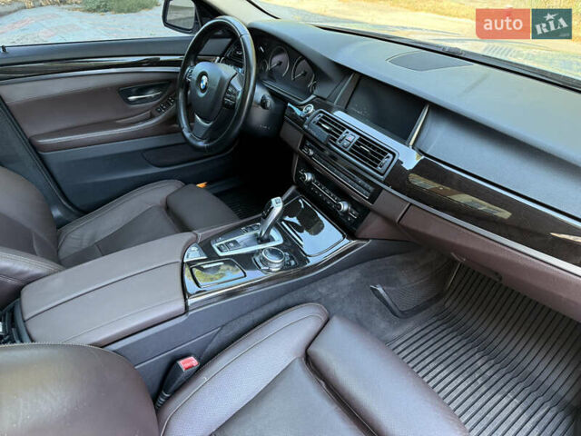 Білий БМВ 5 Серія, об'ємом двигуна 2.99 л та пробігом 330 тис. км за 18900 $, фото 13 на Automoto.ua