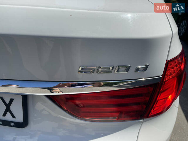 Белый БМВ 5 Серия, объемом двигателя 2 л и пробегом 251 тыс. км за 19800 $, фото 8 на Automoto.ua