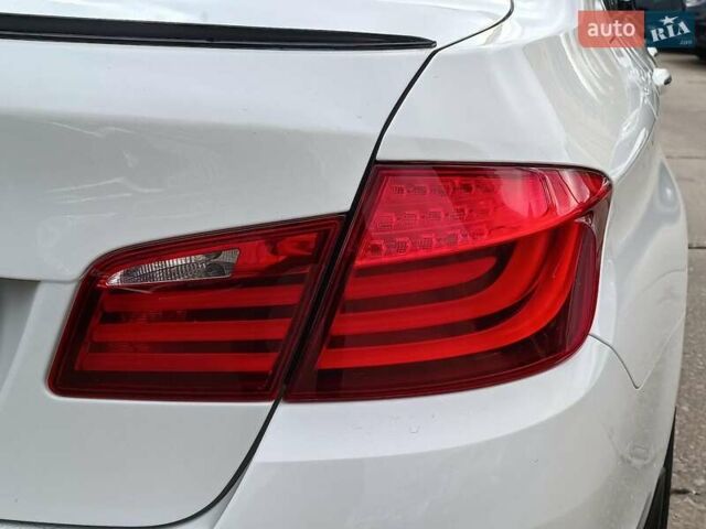 Білий БМВ 5 Серія, об'ємом двигуна 2 л та пробігом 213 тис. км за 13790 $, фото 12 на Automoto.ua