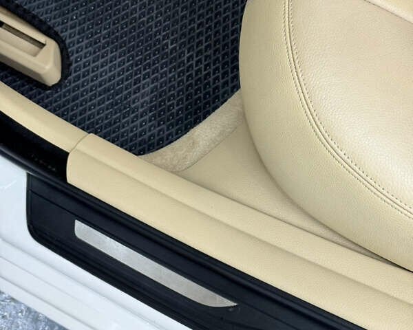 Білий БМВ 5 Серія, об'ємом двигуна 2 л та пробігом 220 тис. км за 14500 $, фото 24 на Automoto.ua