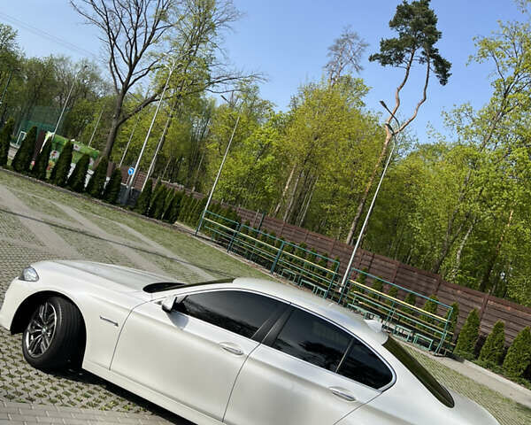 Белый БМВ 5 Серия, объемом двигателя 2 л и пробегом 134 тыс. км за 18500 $, фото 4 на Automoto.ua