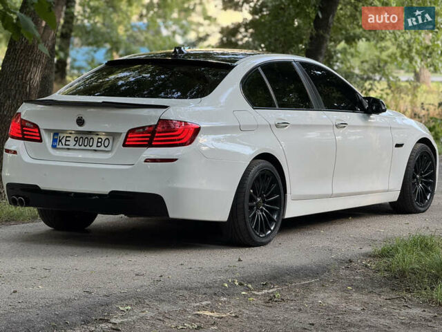 Белый БМВ 5 Серия, объемом двигателя 2 л и пробегом 220 тыс. км за 18500 $, фото 5 на Automoto.ua
