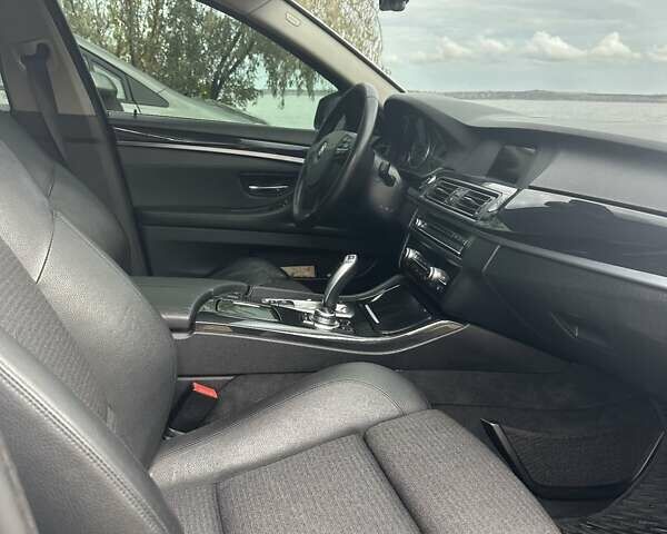 Белый БМВ 5 Серия, объемом двигателя 2 л и пробегом 170 тыс. км за 13000 $, фото 5 на Automoto.ua