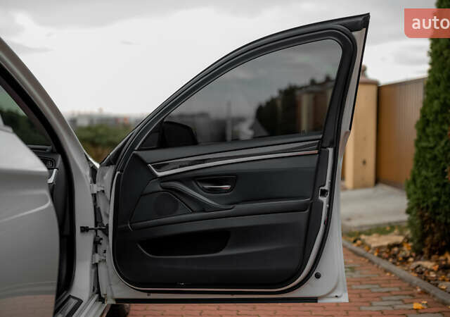 Белый БМВ 5 Серия, объемом двигателя 2 л и пробегом 282 тыс. км за 17500 $, фото 34 на Automoto.ua