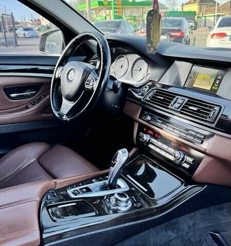 Білий БМВ 5 Серія, об'ємом двигуна 2 л та пробігом 271 тис. км за 13700 $, фото 12 на Automoto.ua