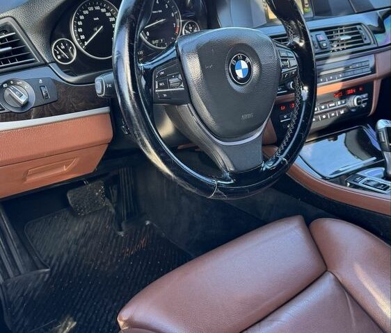 Белый БМВ 5 Серия, объемом двигателя 2 л и пробегом 271 тыс. км за 13700 $, фото 11 на Automoto.ua