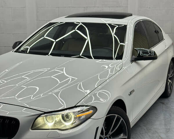 Білий БМВ 5 Серія, об'ємом двигуна 2 л та пробігом 220 тис. км за 14500 $, фото 3 на Automoto.ua