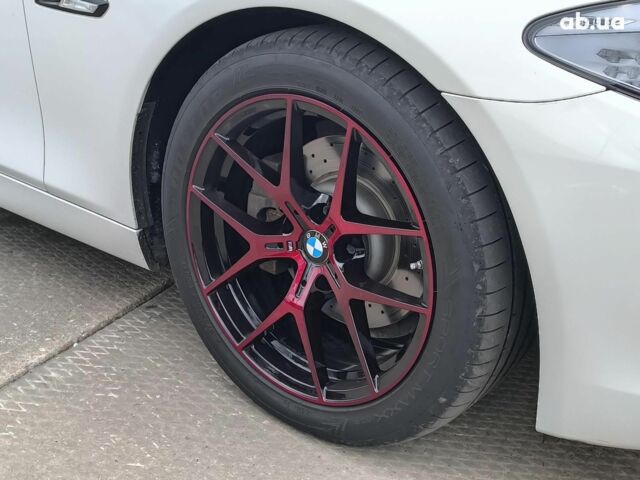 Белый БМВ 5 Серия, объемом двигателя 2 л и пробегом 213 тыс. км за 13740 $, фото 4 на Automoto.ua