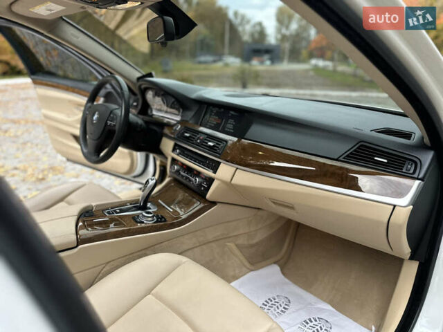 Белый БМВ 5 Серия, объемом двигателя 2 л и пробегом 125 тыс. км за 13499 $, фото 44 на Automoto.ua