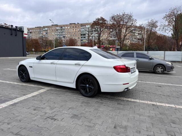 Белый БМВ 5 Серия, объемом двигателя 2 л и пробегом 180 тыс. км за 13300 $, фото 5 на Automoto.ua