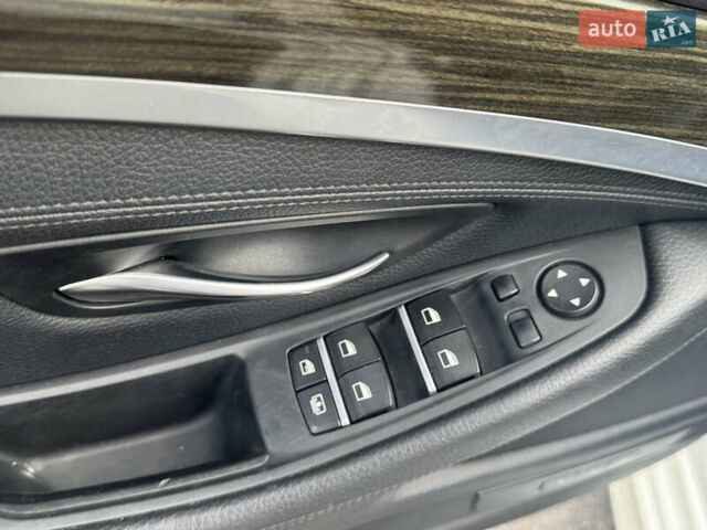Білий БМВ 5 Серія, об'ємом двигуна 2 л та пробігом 131 тис. км за 14700 $, фото 16 на Automoto.ua