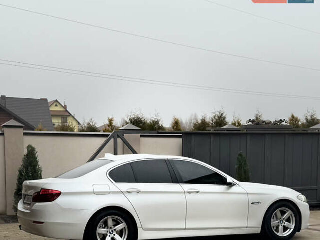Белый БМВ 5 Серия, объемом двигателя 2 л и пробегом 241 тыс. км за 19000 $, фото 4 на Automoto.ua