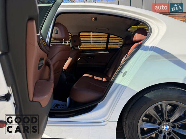 БМВ 5 Серия 2013 в Одессе на Automoto.ua Белый БМВ 5 Серия, объемом двигателя 2 л и пробегом 187 тыс. км за 15500 $, фото 17 на Automoto.ua