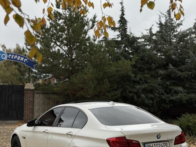 Білий БМВ 5 Серія, об'ємом двигуна 2 л та пробігом 240 тис. км за 13900 $, фото 7 на Automoto.ua
