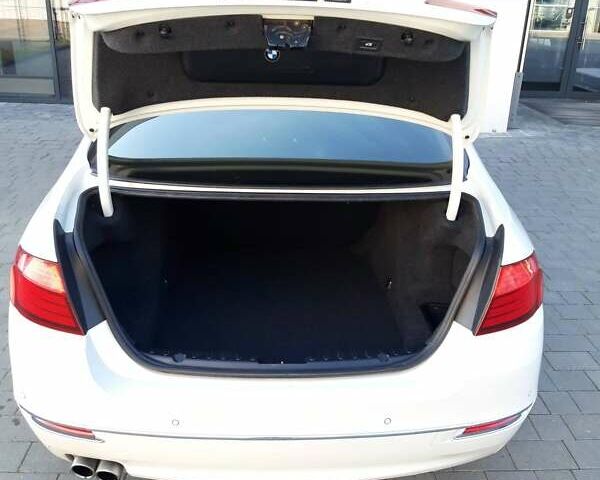 Белый БМВ 5 Серия, объемом двигателя 2 л и пробегом 206 тыс. км за 18000 $, фото 11 на Automoto.ua