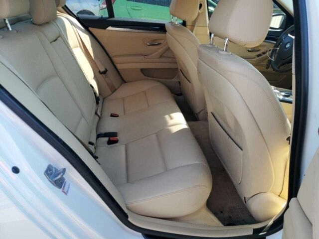 Білий БМВ 5 Серія, об'ємом двигуна 2 л та пробігом 304 тис. км за 7447 $, фото 9 на Automoto.ua