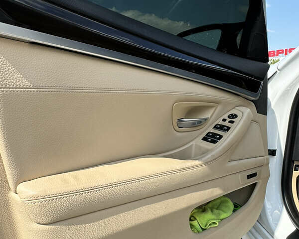 Белый БМВ 5 Серия, объемом двигателя 2 л и пробегом 218 тыс. км за 13800 $, фото 19 на Automoto.ua