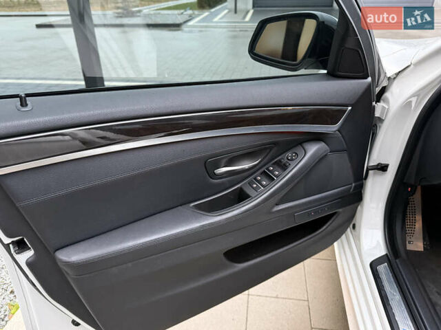 Білий БМВ 5 Серія, об'ємом двигуна 2 л та пробігом 200 тис. км за 12900 $, фото 43 на Automoto.ua