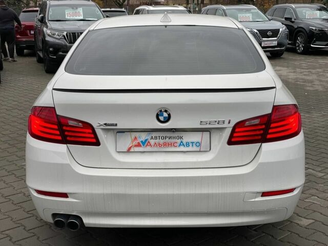 Белый БМВ 5 Серия, объемом двигателя 2 л и пробегом 267 тыс. км за 11999 $, фото 5 на Automoto.ua