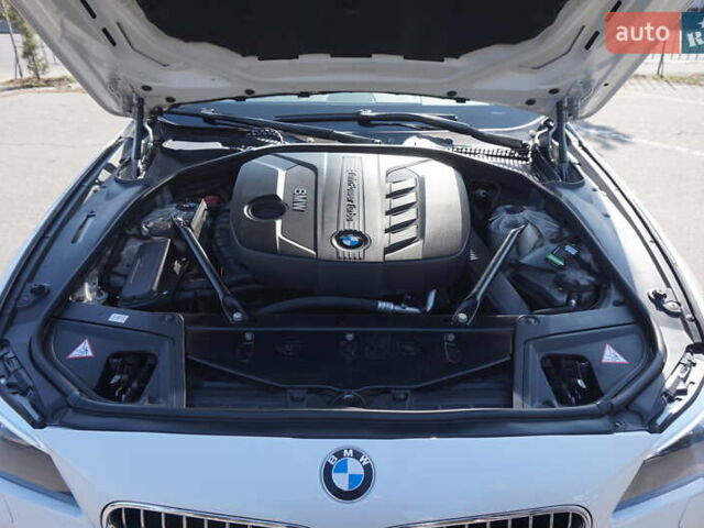 Белый БМВ 5 Серия, объемом двигателя 2 л и пробегом 270 тыс. км за 17700 $, фото 26 на Automoto.ua