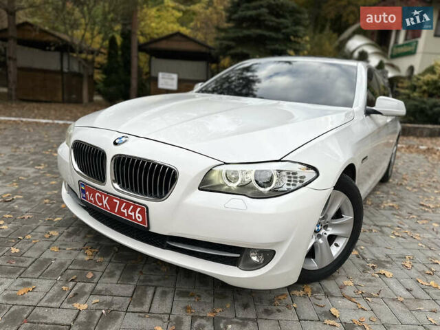 Белый БМВ 5 Серия, объемом двигателя 2 л и пробегом 125 тыс. км за 13499 $, фото 3 на Automoto.ua