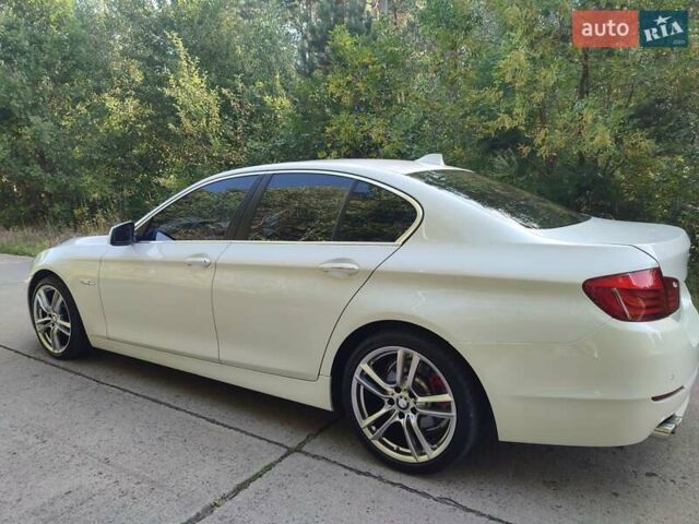 Білий БМВ 5 Серія, об'ємом двигуна 2 л та пробігом 223 тис. км за 11350 $, фото 4 на Automoto.ua