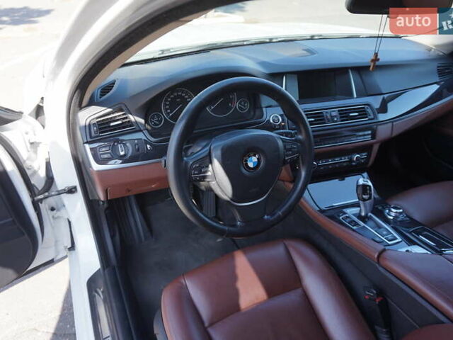 Белый БМВ 5 Серия, объемом двигателя 2 л и пробегом 270 тыс. км за 17700 $, фото 6 на Automoto.ua