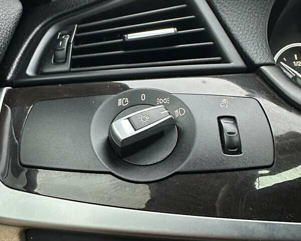 Білий БМВ 5 Серія, об'ємом двигуна 2 л та пробігом 259 тис. км за 13000 $, фото 33 на Automoto.ua