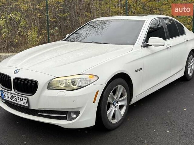 Белый БМВ 5 Серия, объемом двигателя 2 л и пробегом 241 тыс. км за 13489 $, фото 1 на Automoto.ua