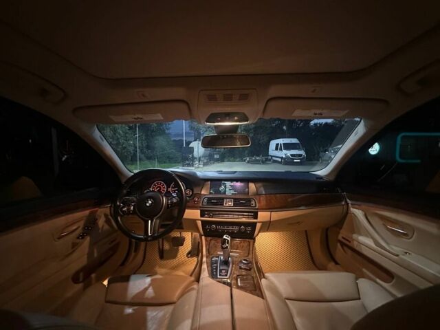БМВ 5 Серия 2013 в Черновцах на Automoto.ua Белый БМВ 5 Серия, объемом двигателя 2 л и пробегом 225 тыс. км за 15500 $, фото 5 на Automoto.ua