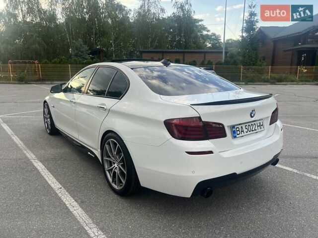 Білий БМВ 5 Серія, об'ємом двигуна 2.98 л та пробігом 234 тис. км за 17000 $, фото 10 на Automoto.ua