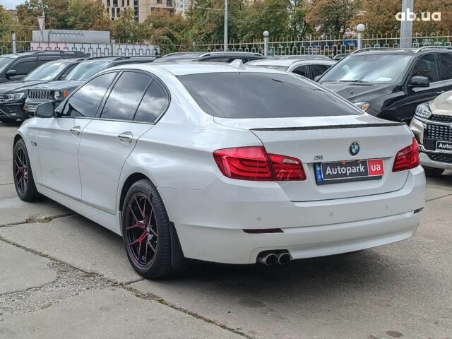 Белый БМВ 5 Серия, объемом двигателя 2 л и пробегом 213 тыс. км за 13740 $, фото 10 на Automoto.ua