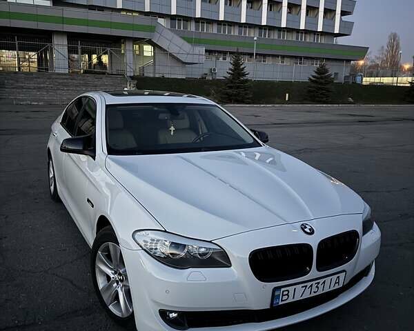 Белый БМВ 5 Серия, объемом двигателя 2 л и пробегом 196 тыс. км за 14300 $, фото 12 на Automoto.ua