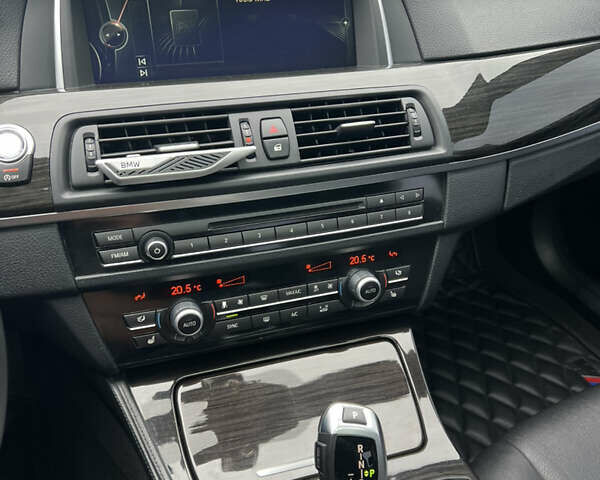 Білий БМВ 5 Серія, об'ємом двигуна 2.98 л та пробігом 143 тис. км за 20300 $, фото 31 на Automoto.ua
