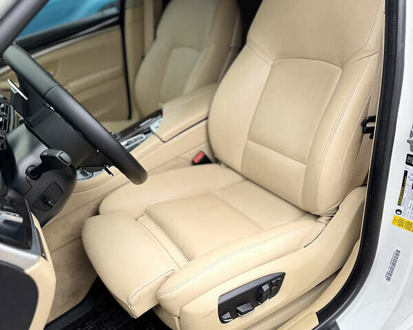 Белый БМВ 5 Серия, объемом двигателя 2.98 л и пробегом 185 тыс. км за 18500 $, фото 16 на Automoto.ua
