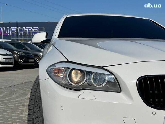 Білий БМВ 5 Серія, об'ємом двигуна 2 л та пробігом 215 тис. км за 12990 $, фото 45 на Automoto.ua