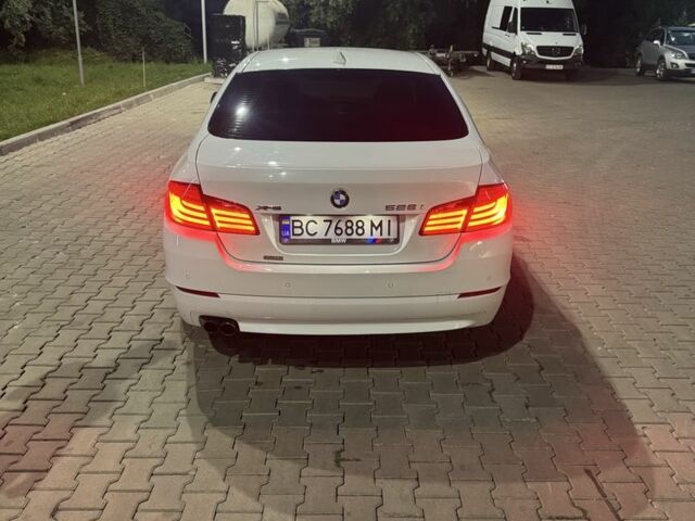 БМВ 5 Серия 2013 в Черновцах на Automoto.ua Белый БМВ 5 Серия, объемом двигателя 2 л и пробегом 225 тыс. км за 15500 $, фото 3 на Automoto.ua