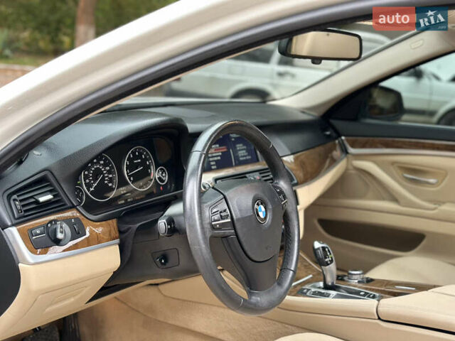 Белый БМВ 5 Серия, объемом двигателя 2 л и пробегом 125 тыс. км за 13499 $, фото 34 на Automoto.ua