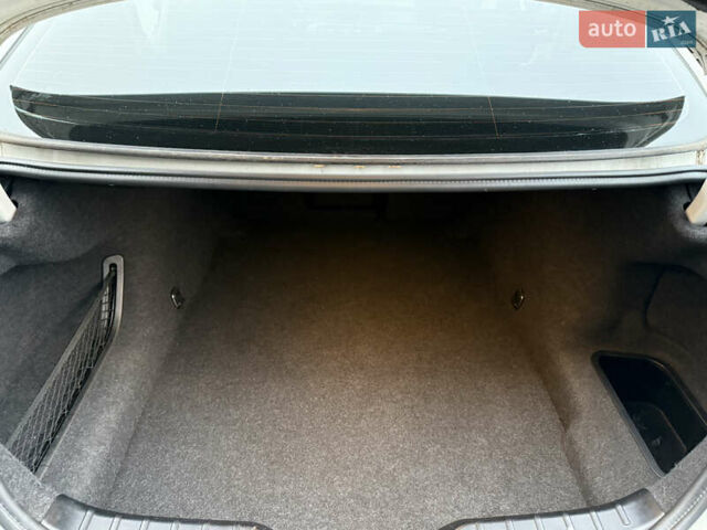 Білий БМВ 5 Серія, об'ємом двигуна 2 л та пробігом 200 тис. км за 12900 $, фото 40 на Automoto.ua