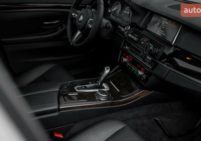 Белый БМВ 5 Серия, объемом двигателя 2 л и пробегом 282 тыс. км за 17500 $, фото 39 на Automoto.ua