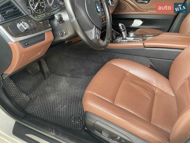 Белый БМВ 5 Серия, объемом двигателя 2.98 л и пробегом 140 тыс. км за 16200 $, фото 8 на Automoto.ua