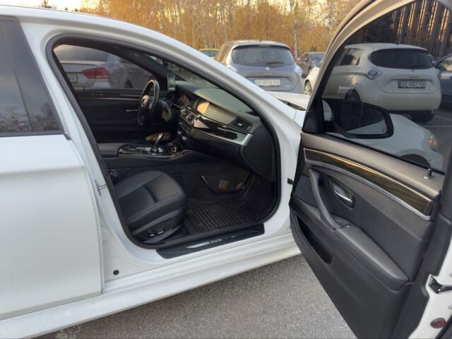 БМВ 5 Серия 2013 в Кривом Роге на Automoto.ua Белый БМВ 5 Серия, объемом двигателя 2 л и пробегом 260 тыс. км за 13500 $, фото 14 на Automoto.ua