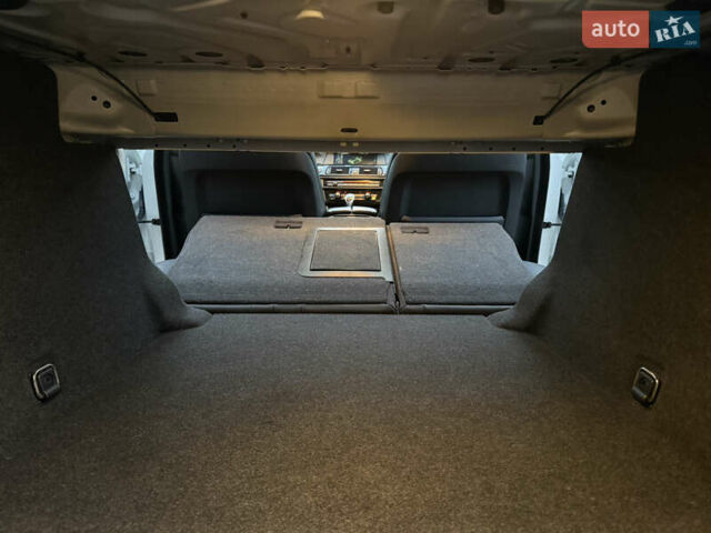 Білий БМВ 5 Серія, об'ємом двигуна 2 л та пробігом 200 тис. км за 12900 $, фото 28 на Automoto.ua