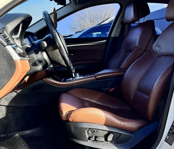 Белый БМВ 5 Серия, объемом двигателя 2 л и пробегом 271 тыс. км за 13700 $, фото 12 на Automoto.ua