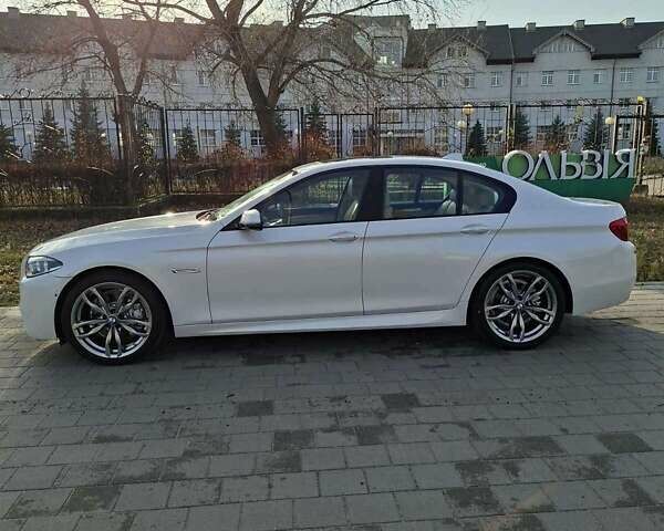 Белый БМВ 5 Серия, объемом двигателя 2.99 л и пробегом 150 тыс. км за 21000 $, фото 20 на Automoto.ua