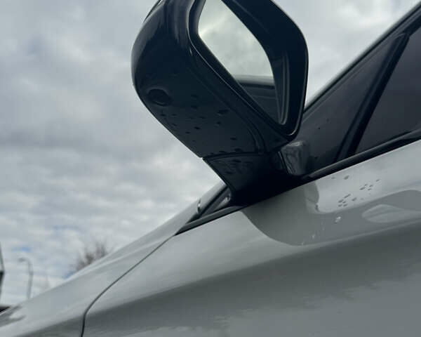 Білий БМВ 5 Серія, об'ємом двигуна 2 л та пробігом 131 тис. км за 14700 $, фото 10 на Automoto.ua